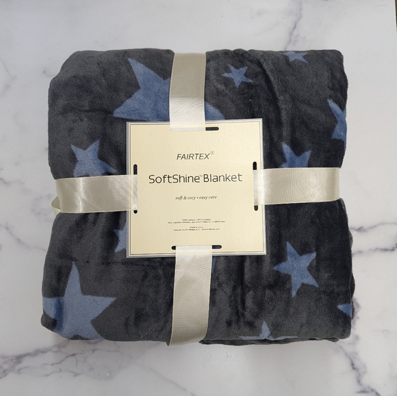 Super Plush Star Throw Blanket!! - Picture 2 of 7